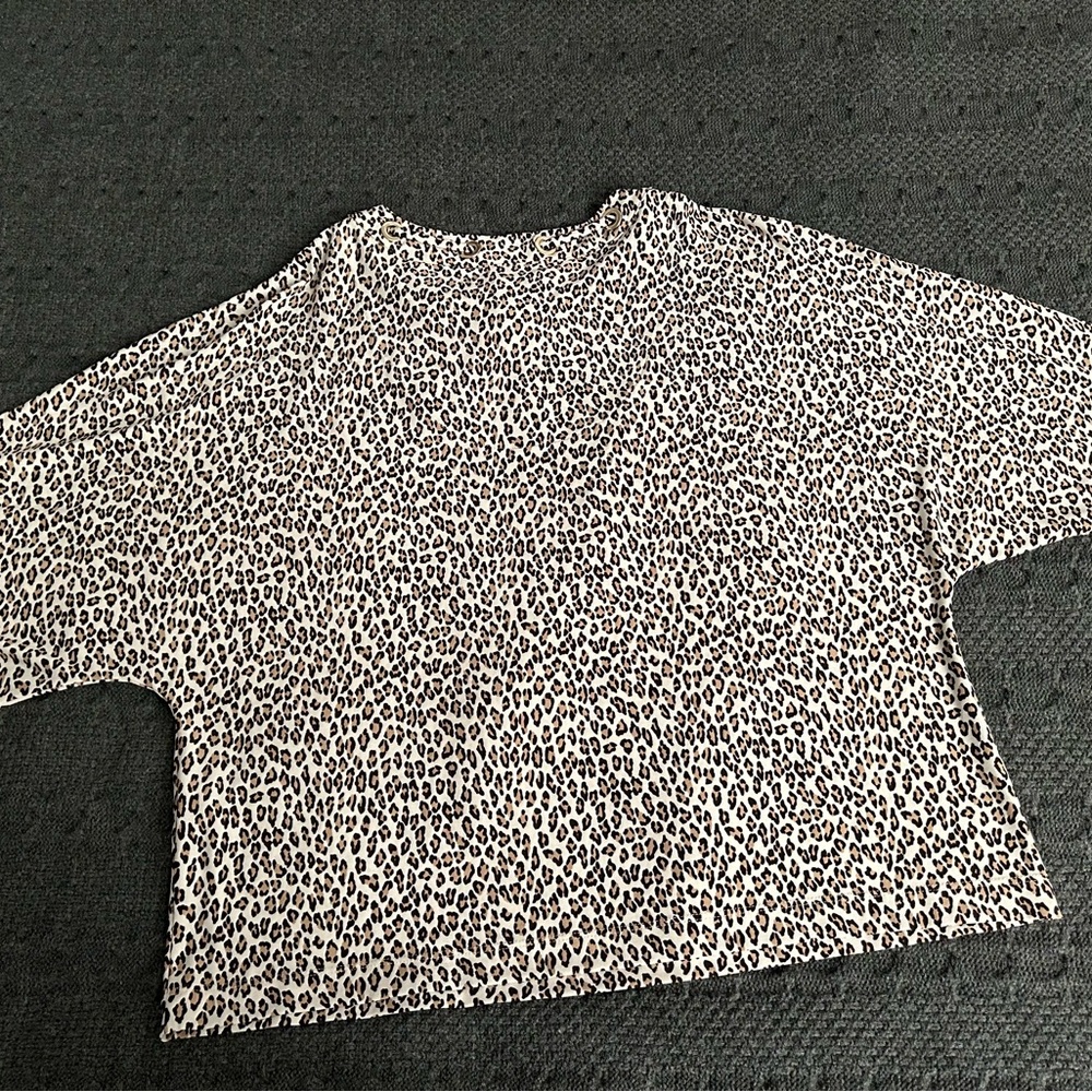 Chico’s, Size 2, Top - Picture 2 of 5